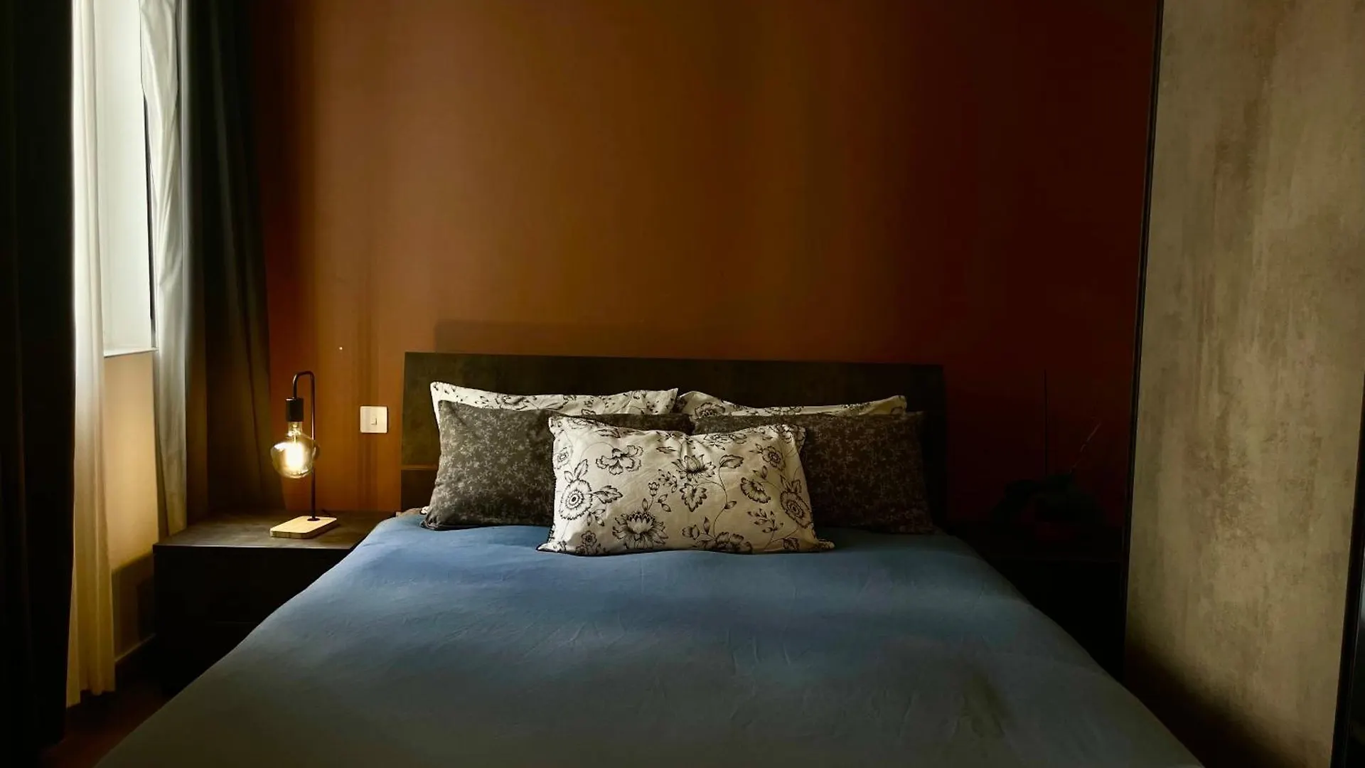 Airport Accommodation Bedroom With Your Own Private Bathroom Self Check In And Self Check Out Air-Condition Included Mqabba