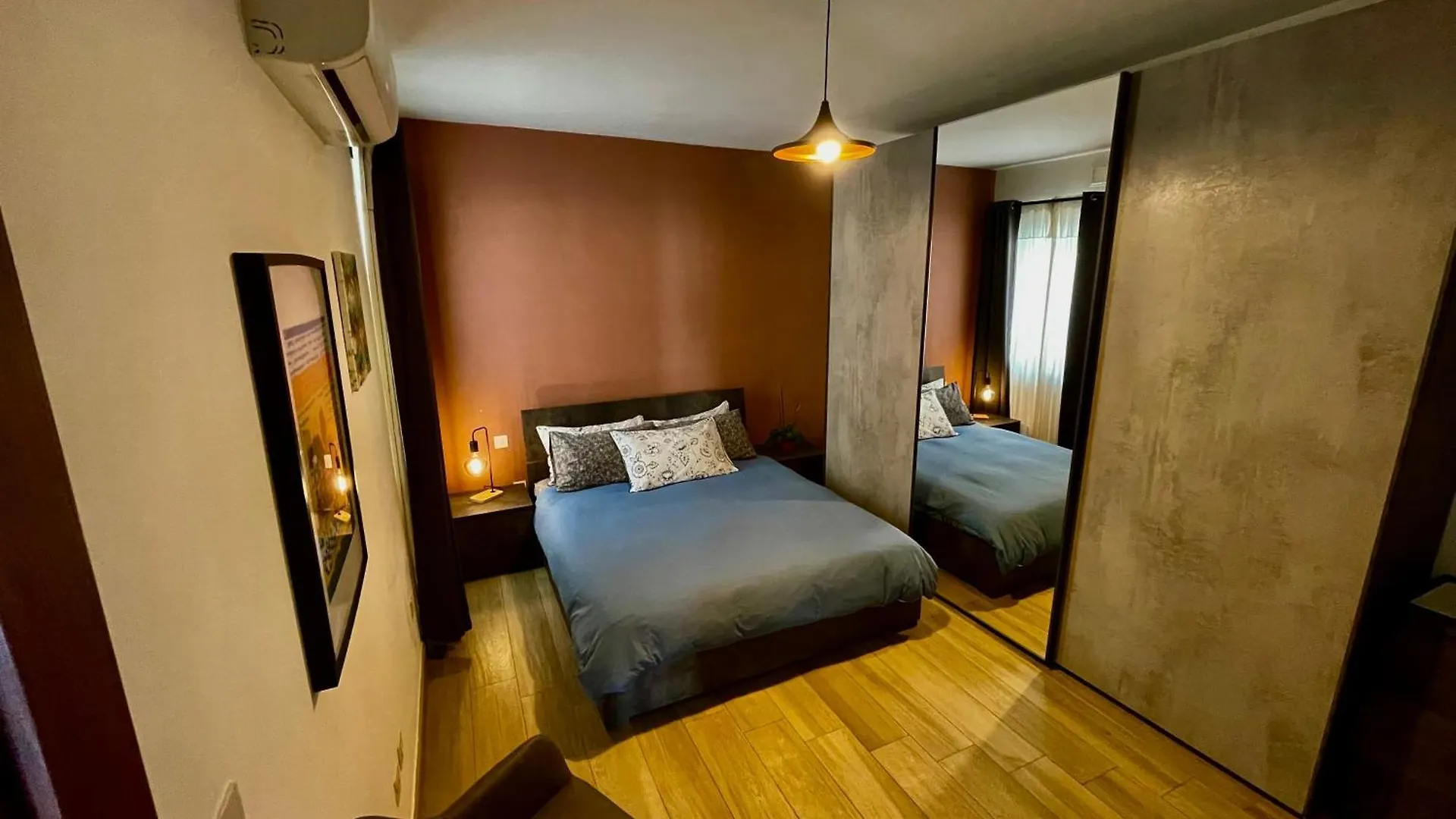 Accommodatie bij particulieren Airport Accommodation Bedroom With Your Own Private Bathroom Self Check In And Self Check Out Air-Condition Included Mqabba